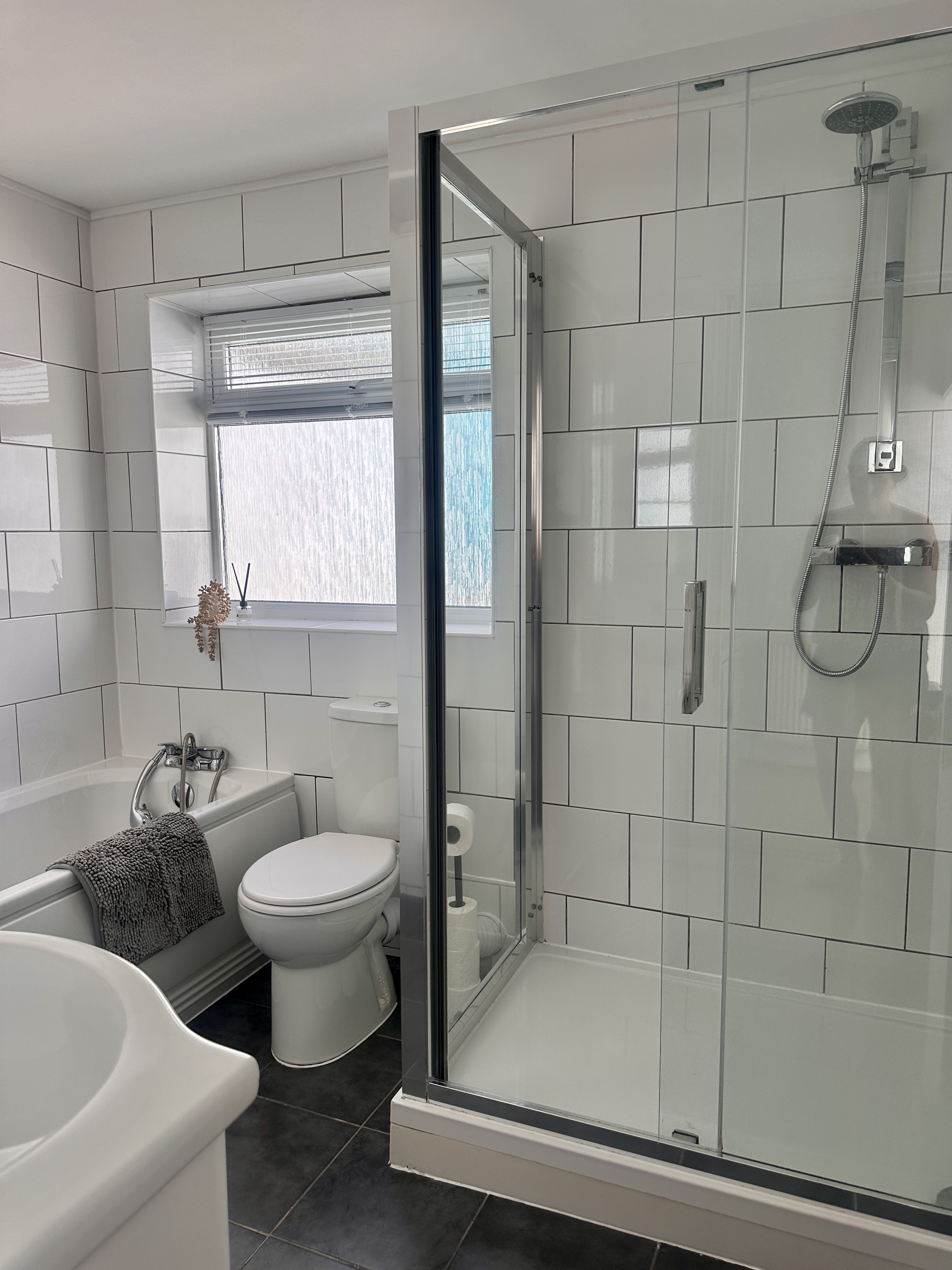 Modern bathroom